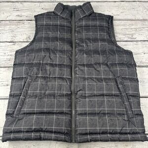 GAP Men's Gray & White  Box Plaid Outdoor Puffer Puffy Vest Size M